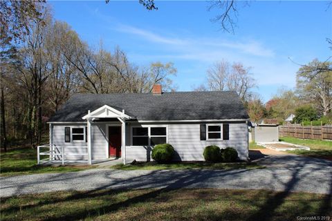 1501 Lisbon Lane