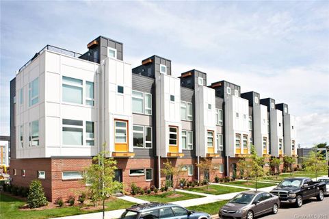 Previously sold for $561,700