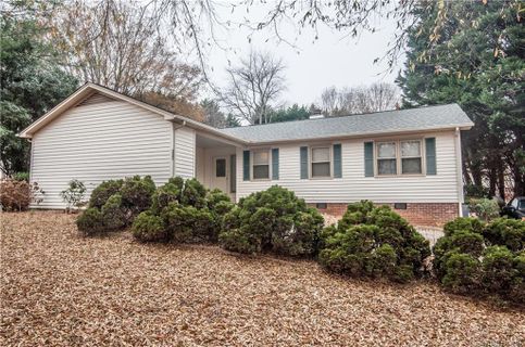 5561 Brookwood Lane