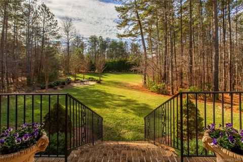 117 Wolf Hill Drive
