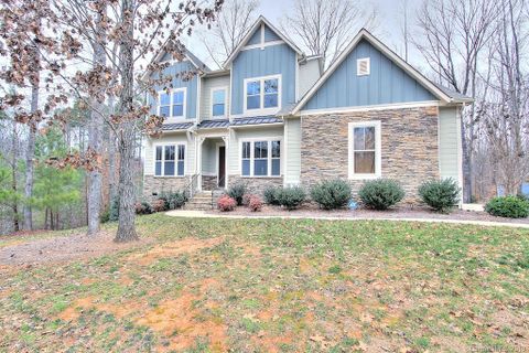 2113 Saddleridge Drive