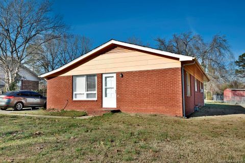 1171 Parkmont Lane