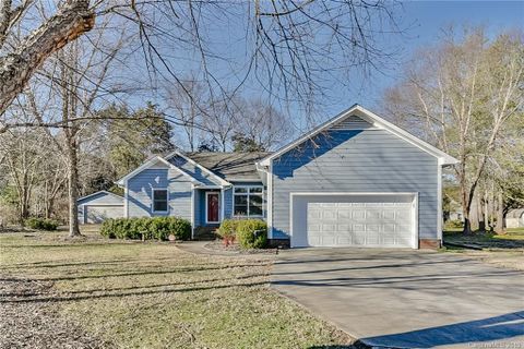 8216 Laurel Oak Court