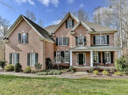 5607 Silver Creek Drive