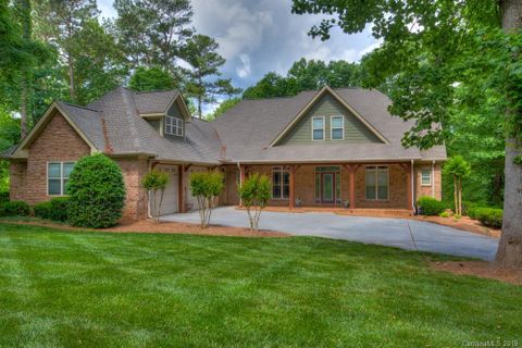 9112 Shorewood Place