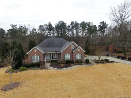 160 Williamsburg Lane sold home in Olde Towne Estates, Wadesboro, NC