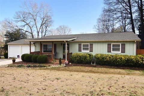 1553 Castell Lane