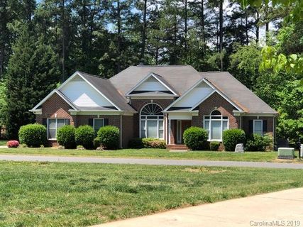 135 Lynn Cove Lane sold home in Morgan Landing, Mooresville, NC