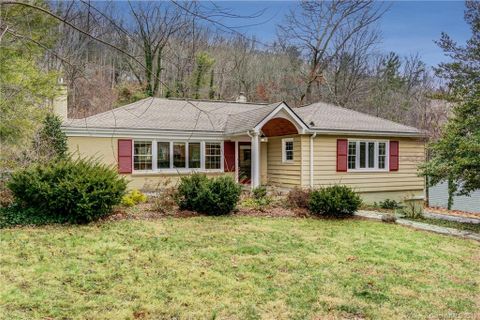 21 Woodcrest Road