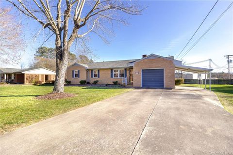 1009 Sherwood Lane