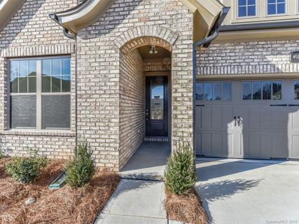 910 Greenbridge Drive 17