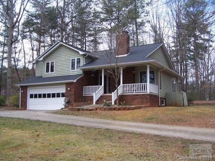 2814 Woodstream Drive