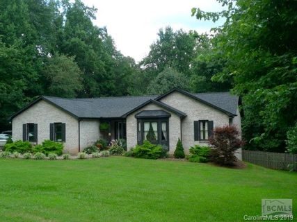 110 Oakwood Drive