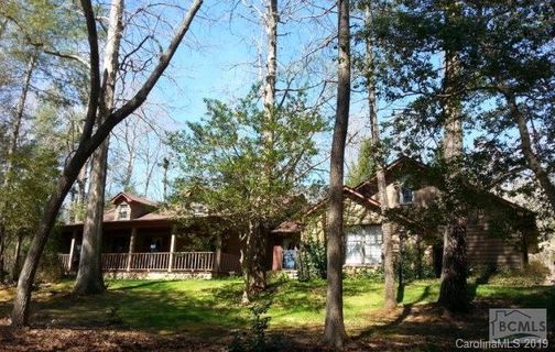 1606 Robinhood Drive