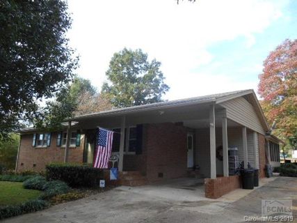 1323 Oak Hill Drive