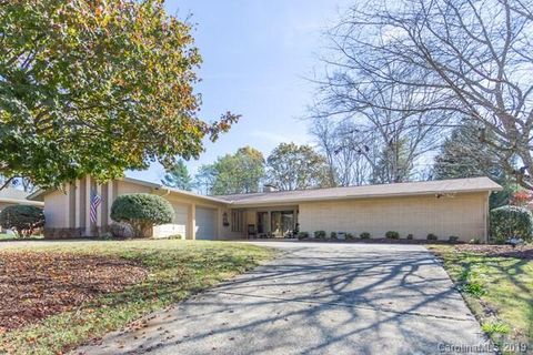 102 Wedgewood Court sold home in River Park, Morganton, NC