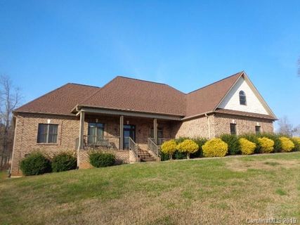 4004 3rd Ct