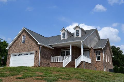 106 Beechmont Drive sold home in Beechmont, Morganton, NC