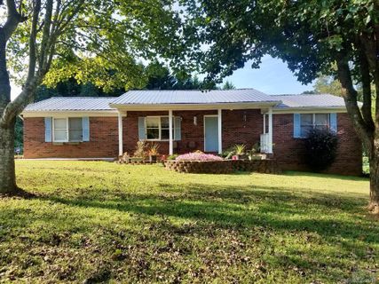 105 Arnold Drive sold home in Salem, Morganton, NC