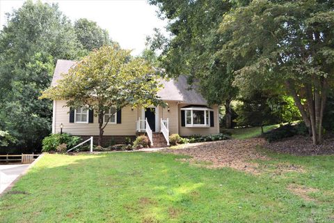 309 Inglewood Drive