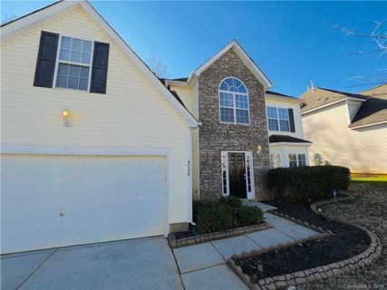 3724 Pauline Lane