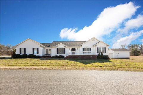 628 Buckskin Road