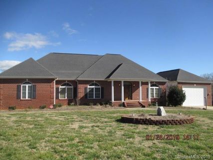 925 Saddle Drive 12
