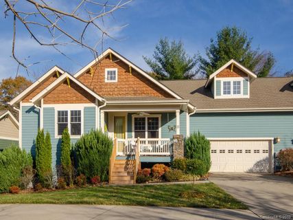 11 Craftsman Circle