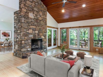 204 Cherokee Road