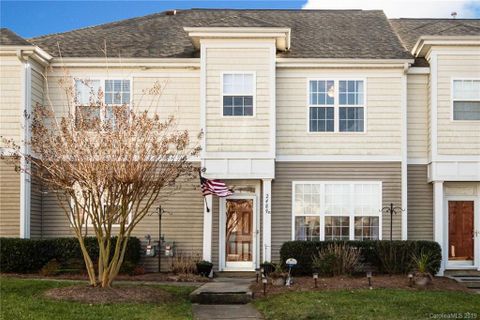 2489 Loch Stone Drive