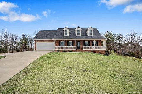 7798 Pinecone Lane