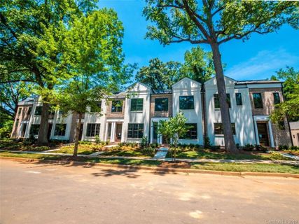 Previously sold for $790,000