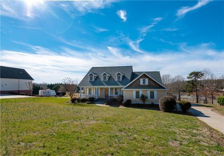576 Luther Drive