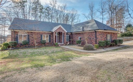 121 Quiet Waters Road