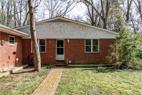 812 Saint Michaels Lane