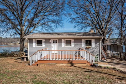 333 Paradise Circle