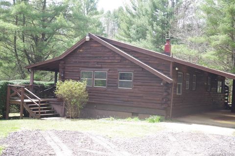 550 Echo Hill Drive sold home in Green Mountain Estates, Green Mountain, NC