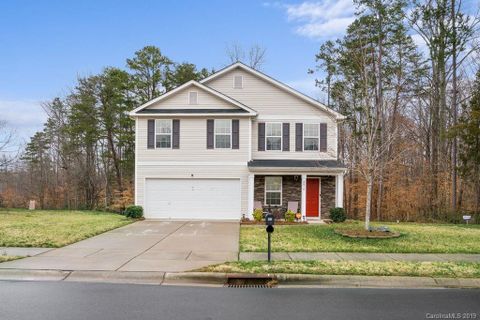 8816 Earthenware Drive sold home in Potters Trace, Charlotte, NC