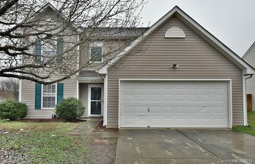 717 Aberdeen Glen Place