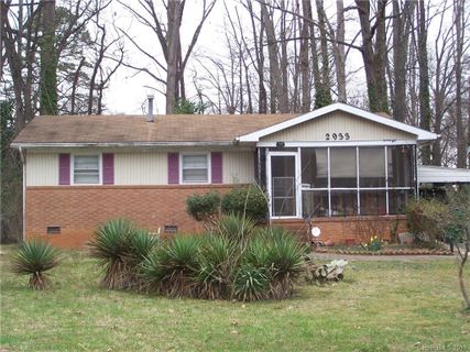 2933 Hilliard Drive sold home in Eastway, Charlotte, NC