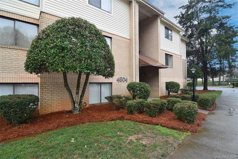 4804 Spring Lake Drive sold home in Spring Lake, Charlotte, NC
