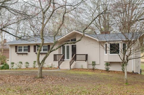 1447 Stoneyridge Drive