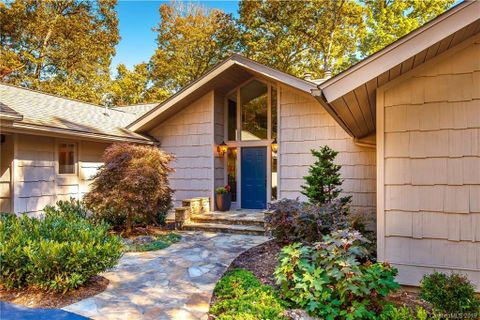 781 Cardinal Drive