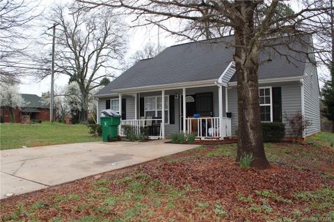 4724 Victory Lane sold home in Victory Hollow, Charlotte, NC