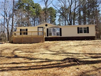 215 River Country Road sold home in Wood Duck Cove, Salisbury, NC