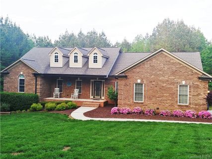 5112 Stockbridge Drive