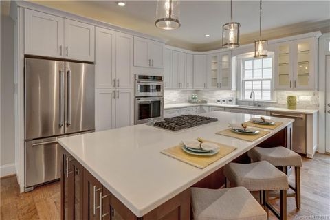 545 Griffith Village Lane 16