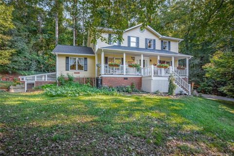1026 Windsor Drive