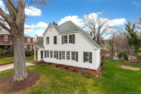 27 Washington Lane
