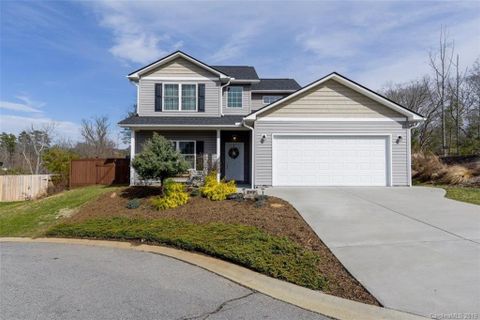 4 Stone River Drive